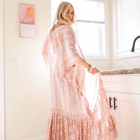 Pink Goddess Free Flowing Kimono - Picture 2 of 3